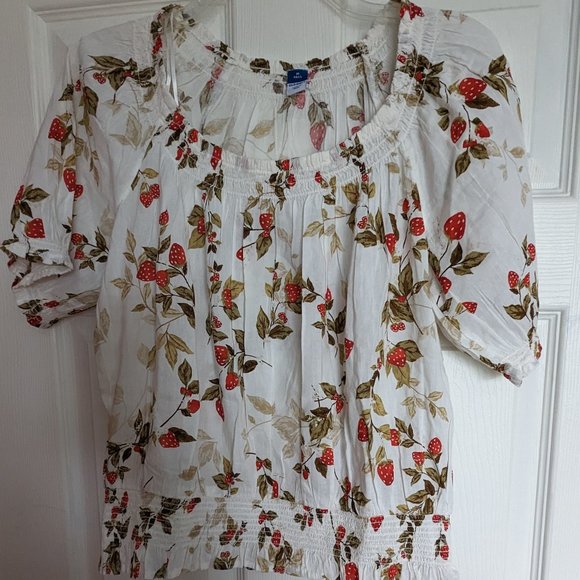 Brand New Old Navy Smocked Top - Picture 1 of 4